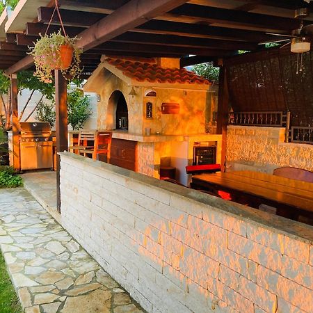 Vila Doni Zaboric Luaran gambar